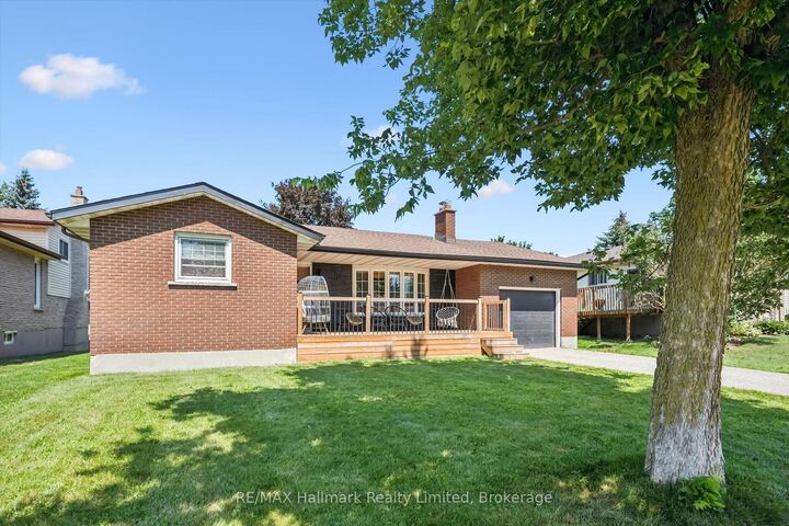 Property Photo:  35 Matthew Drive  ON N1H 7S7 