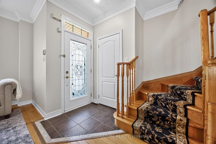 Property Photo:  2948 Bur Oak Avenue  ON L6B 1E5 