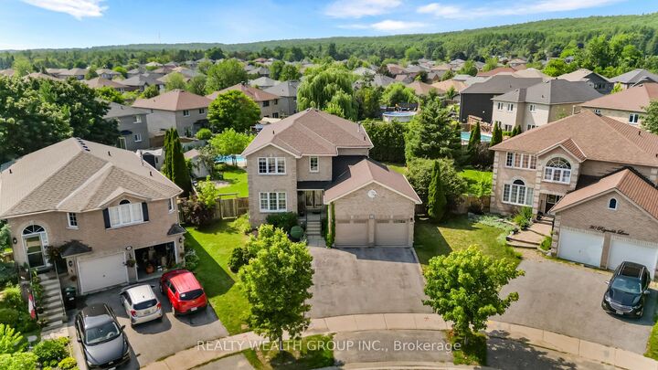 Property Photo: 32 Reynolds Lane ON L4N 0P9