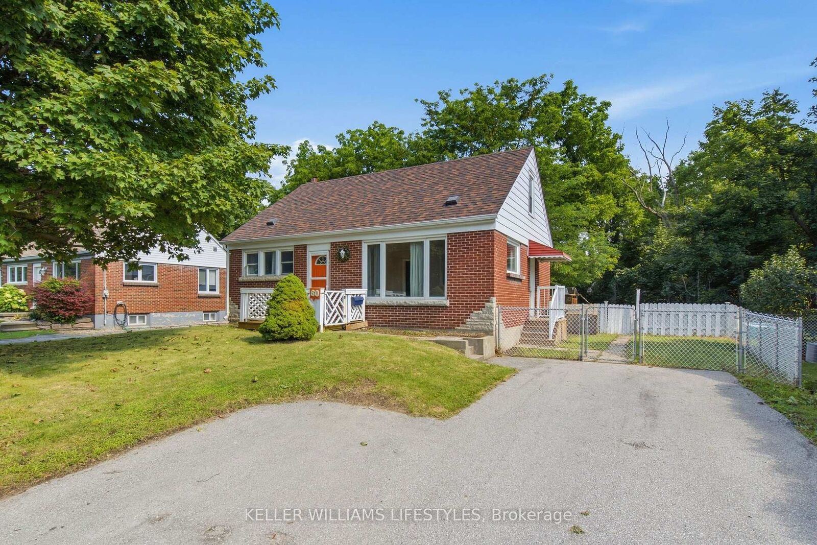 Property Photo:  60 Churchill Crescent  ON N5R 1P5 