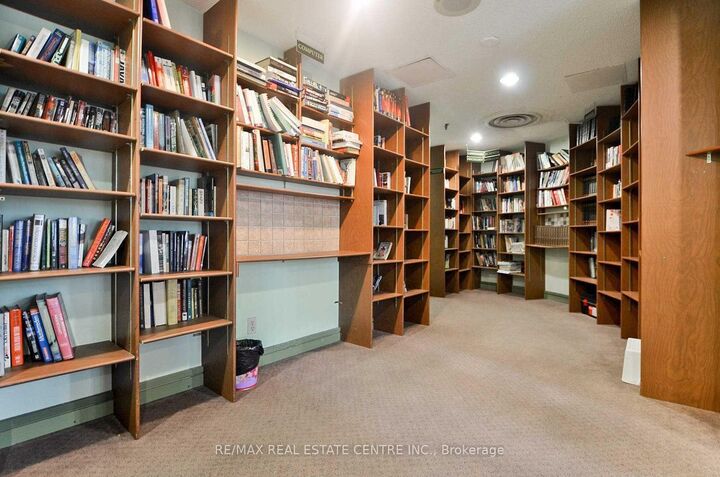 Property Photo:  25 Trailwood Drive 1601  ON L4Z 3K9 