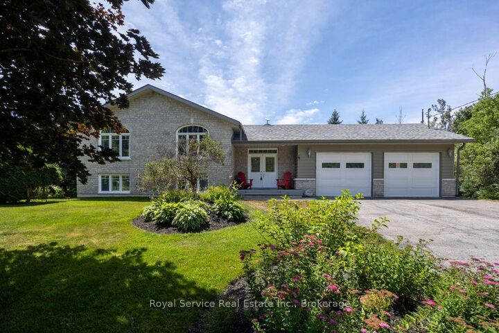 Property Photo: 821 Kimberly Drive ON K0L 1T0