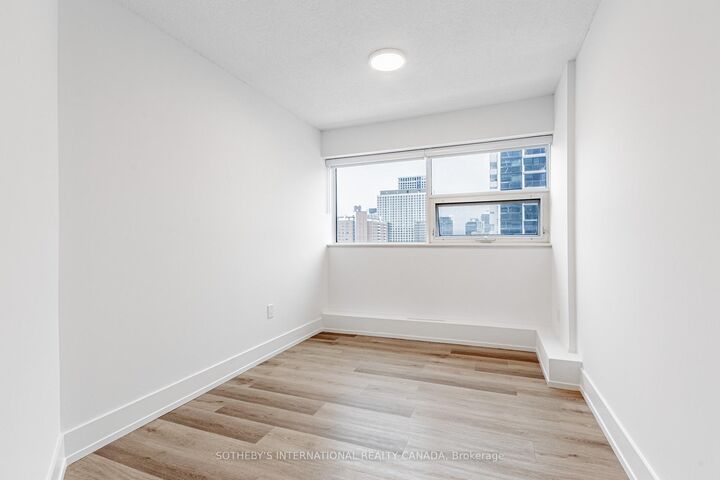 Property Photo:  201 Sherbourne Street N1505  ON M5A 3X1 