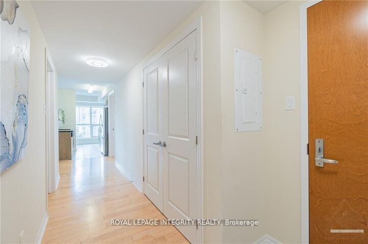 Property Photo:  195 Besserer Street 701  ON K1N 0B6 