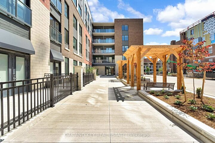 Property Photo:  385 Hill Street 210  ON N6B 1E4 