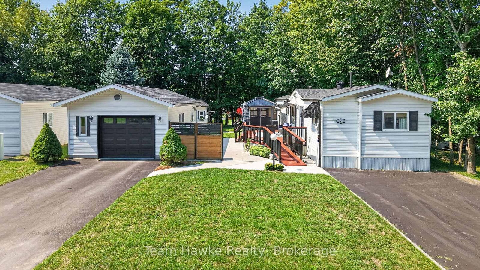 Photo de la propriété: 5411 Elliott Side Road 58 ON L4R 4K3