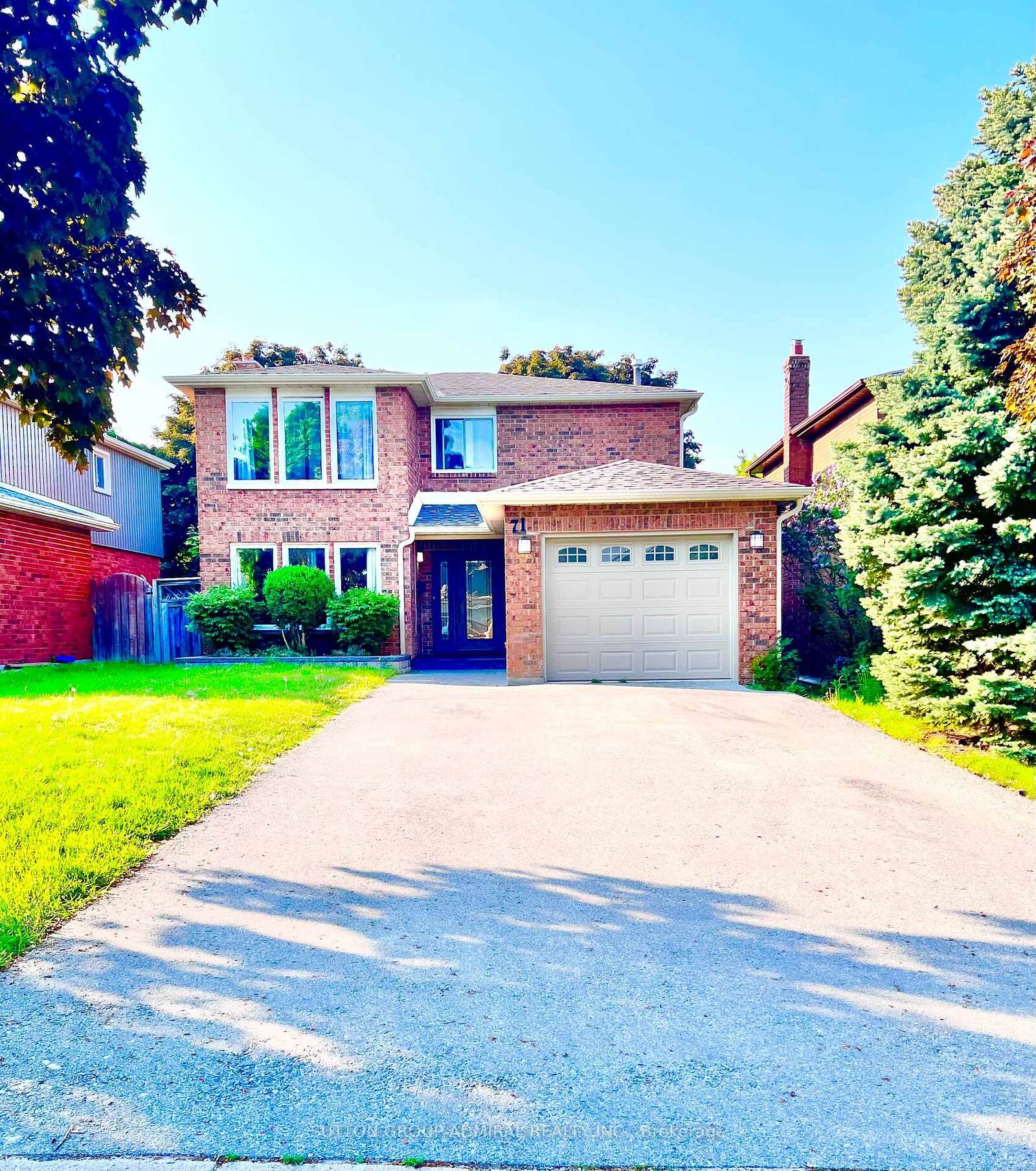 Property Photo: 71 Trillium Crescent ON L4N 6H6