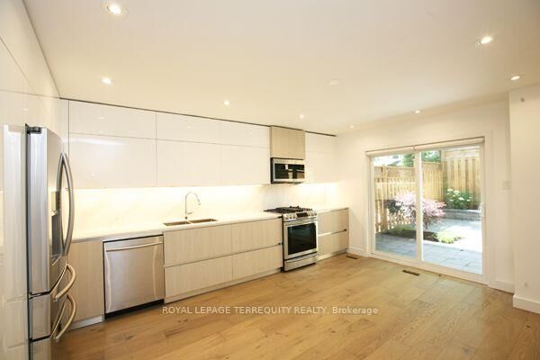 Property Photo: 48 McGill Street ON M5B 1H2
