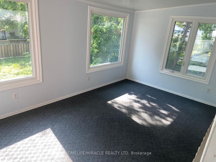 Property Photo: 25 Thornridge Crescent Main Floor ON N2M 4V9