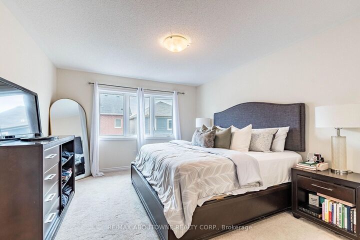 Property Photo: 1239 Mulroney Heights ON L9E 1G1