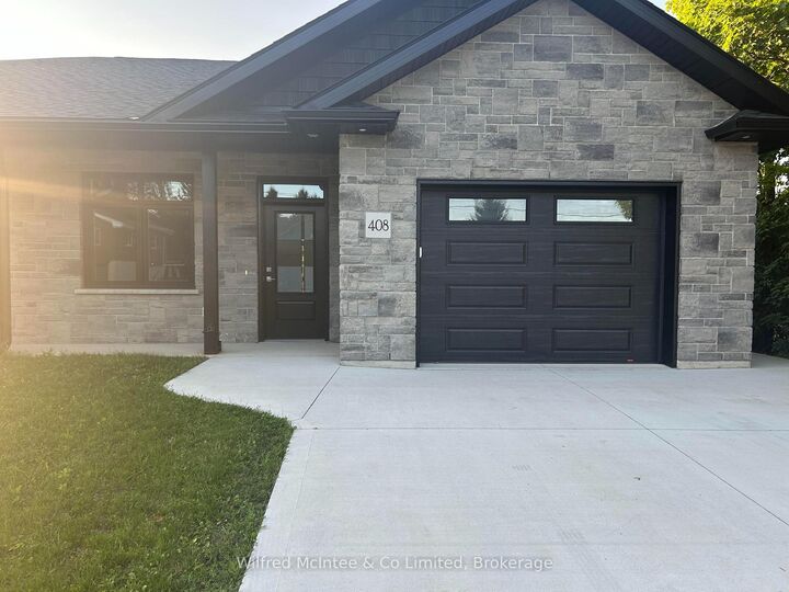 Property Photo:  408 Alma Street  ON N0G 2N0 