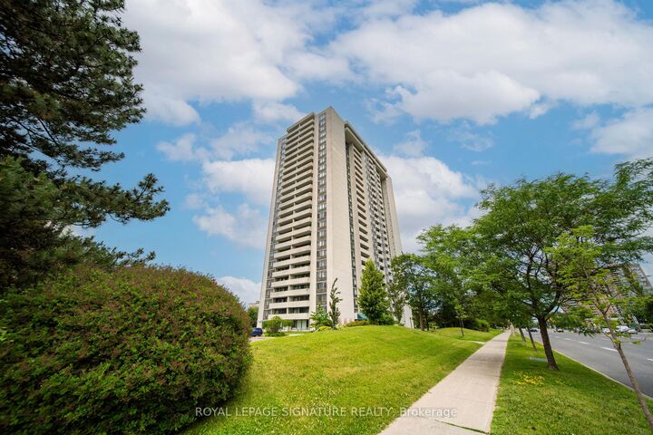 3300 Don Mills Road 1506 — photo 1