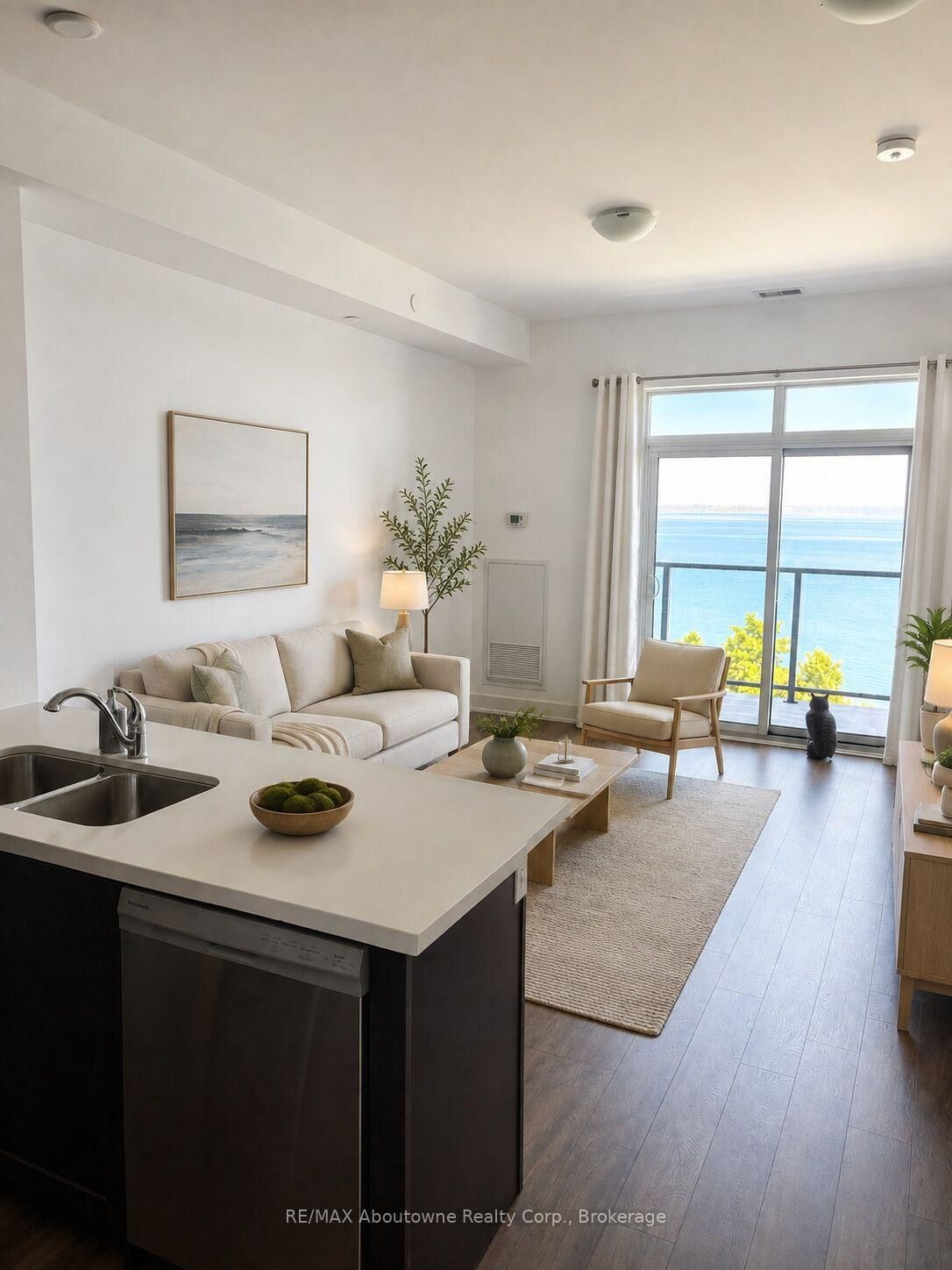 Property Photo:  101 Shoreview Place 607  ON L8E 0K2 