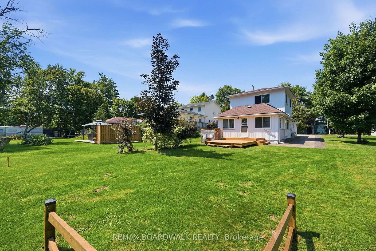 Photo de la propriété:  264 Birch Avenue  ON K7C 0C4 