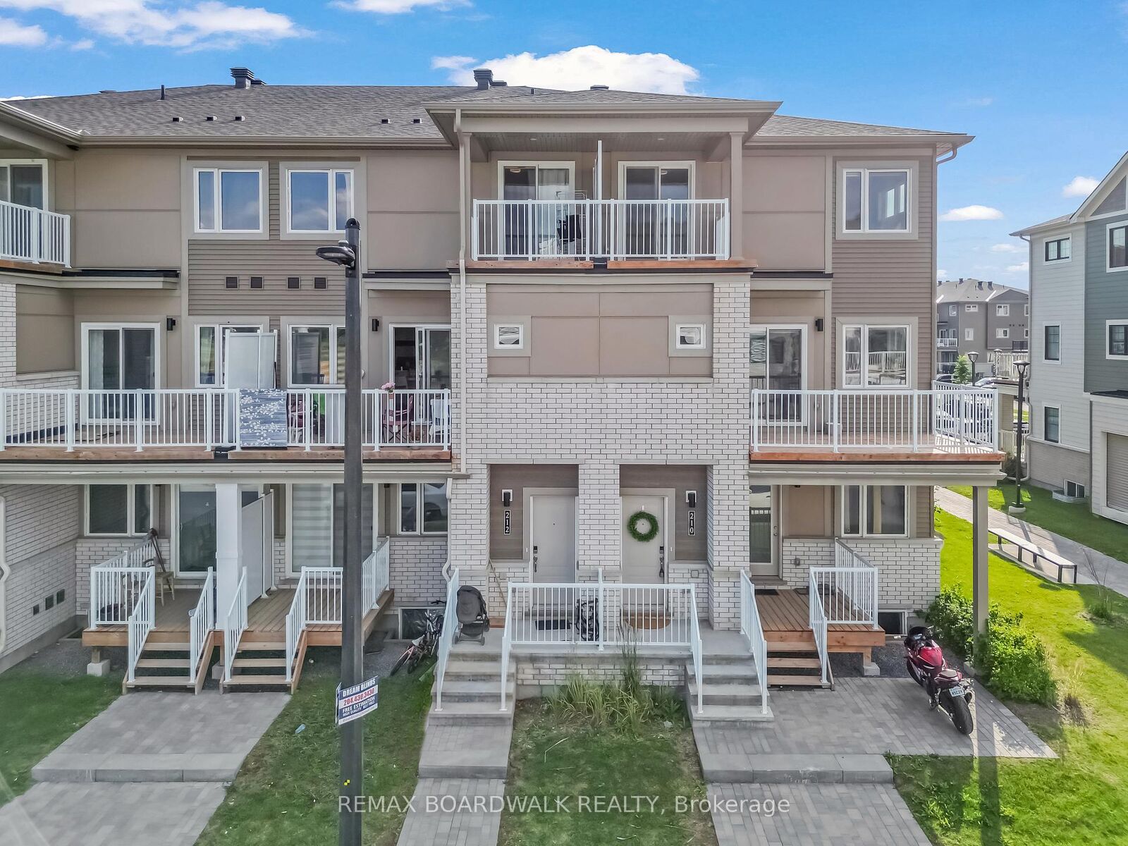 Property Photo:  210 Verulam Street  ON K2J 7J5 