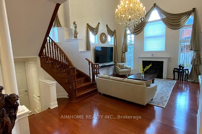 Property Photo:  117 Snively Street  ON L4E 4N9 