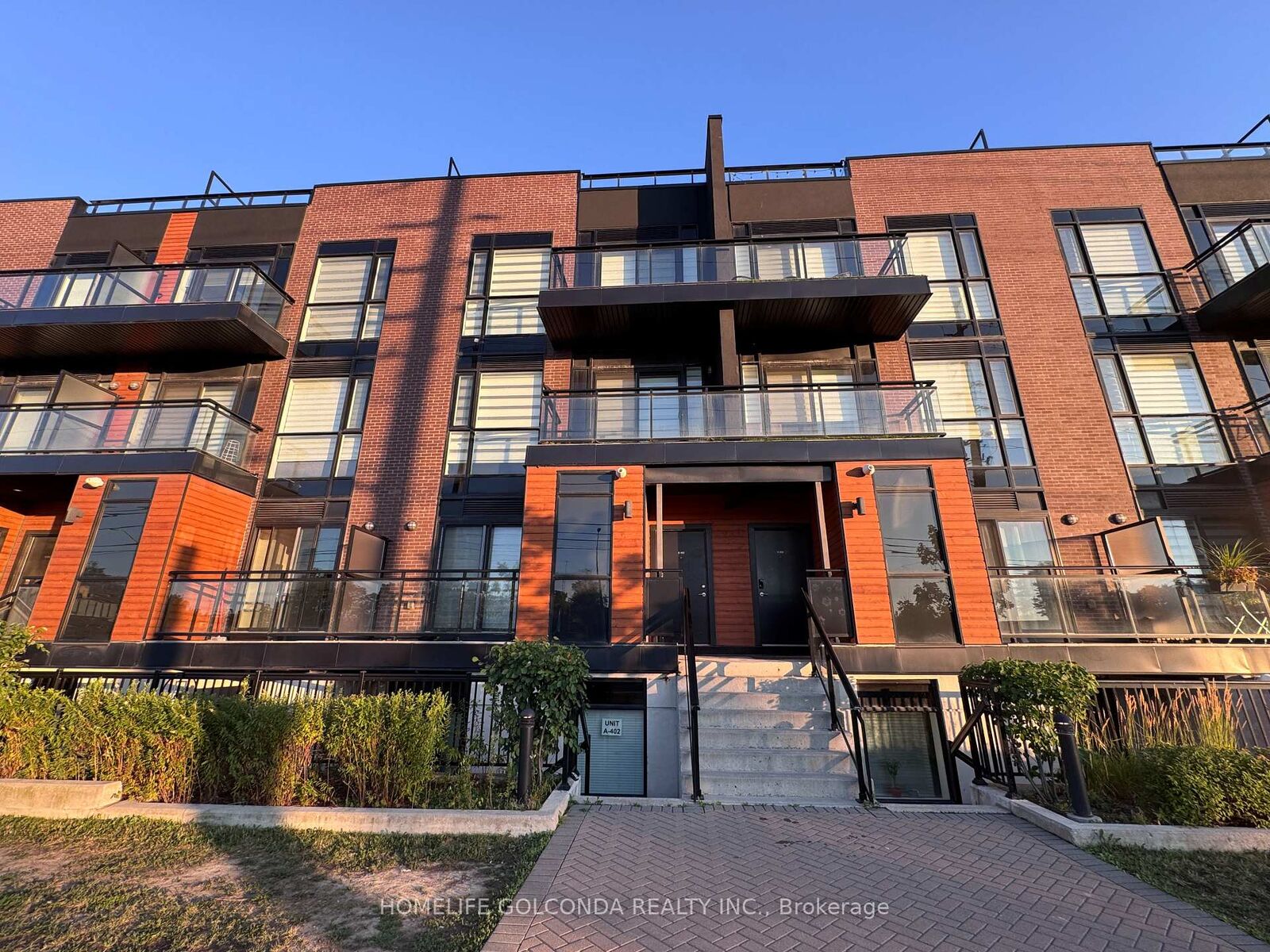 Property Photo: 5309 Highway 7 Street A403 ON L4L 0B4