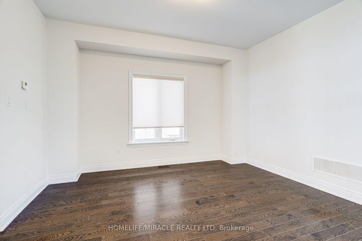 Property Photo: 25 Lorne Thomas Place ON L9R 0T8