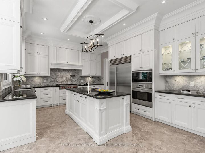 Property Photo: 37 Chatfield Drive ON M3B 1K6