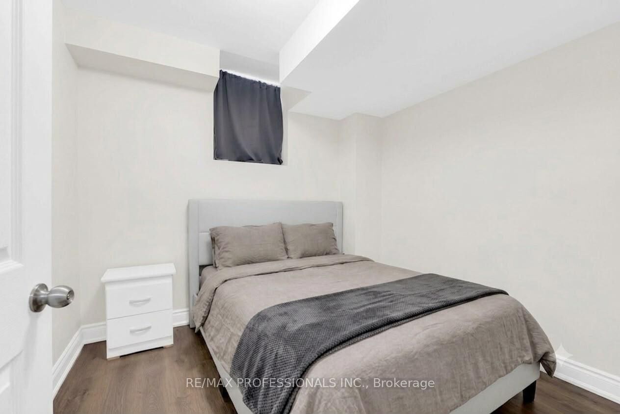 Property Photo:  57 Forbes Terrace  ON L9T 3X8 