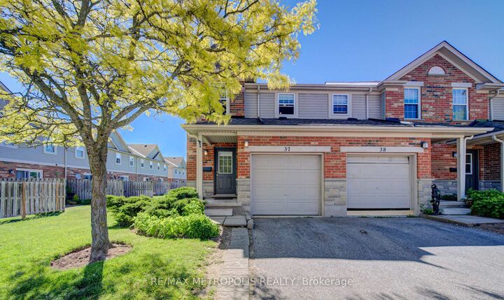 124 Gosling Gardens 37 — photo 1