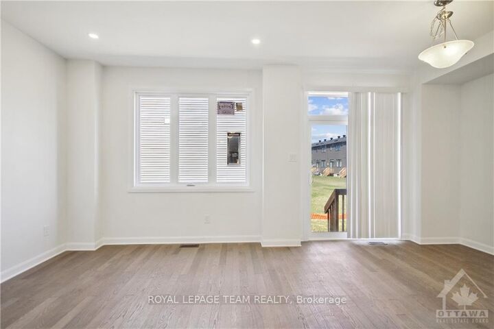 Property Photo:  805 Everbloom Lane  ON K2J 6Z6 