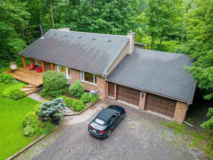 Property Photo: 1437 Huntmar Drive ON K0A 1L0