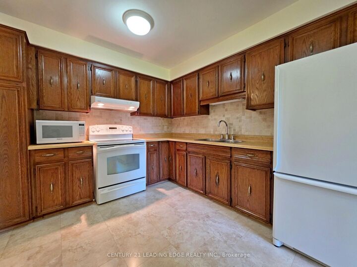 Property Photo:  433 May Street 6  ON L0K 1A0 