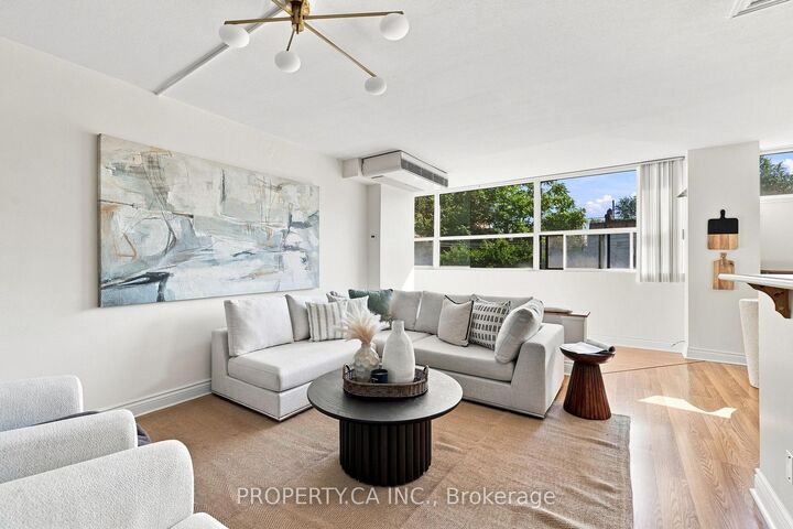 Property Photo: 60 Montclair Avenue 202 ON M5P 1P7