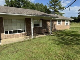 Property Photo: 4069 E State Highway 31 OK 74501