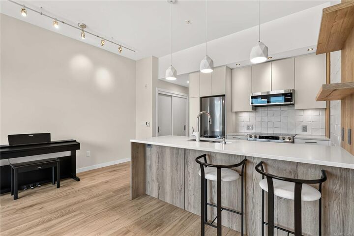 Property Photo: 1588 North Dairy Rd #415 BC V8T 3V4