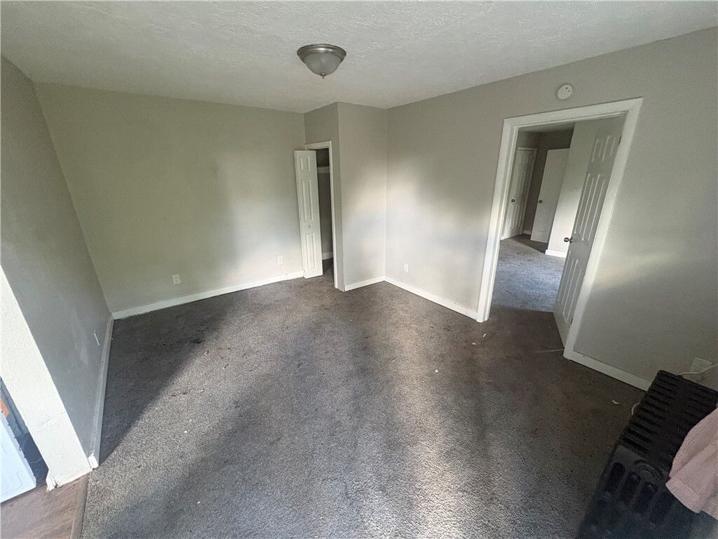 Property Photo: 726 Large Ave D PA 15025