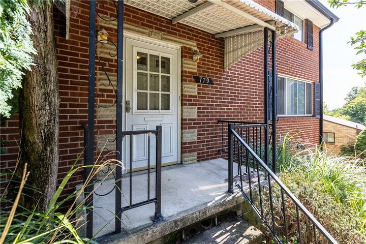 Property Photo:  179 Shenandoah Dr  PA 15235 
