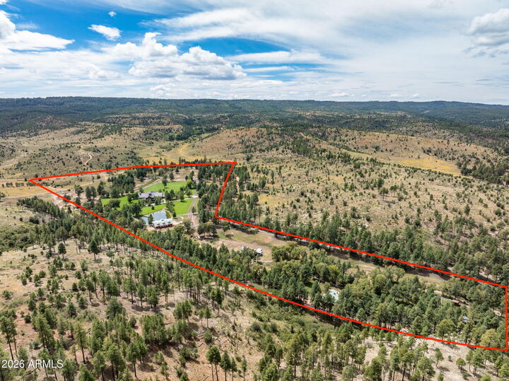 Property Photo:  1613 Black Canyon Road  AZ 85928 