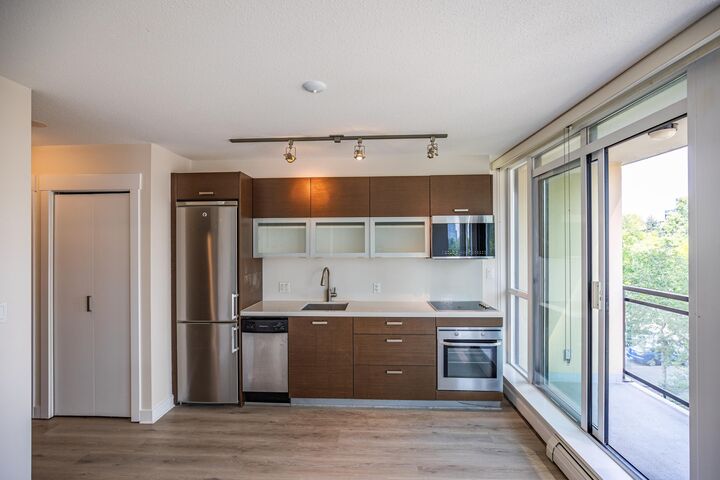 Property Photo: 13380 108th Avenue 404 BC V3T 0E7