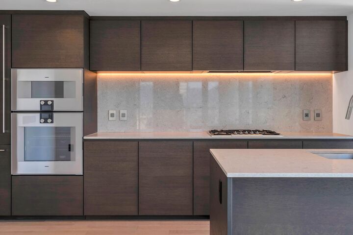 Property Photo: 1482 Robson Street 1203 BC V6G 1B9