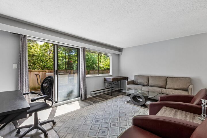 Property Photo: 107 W 27th Street 102 BC V7N 4G5