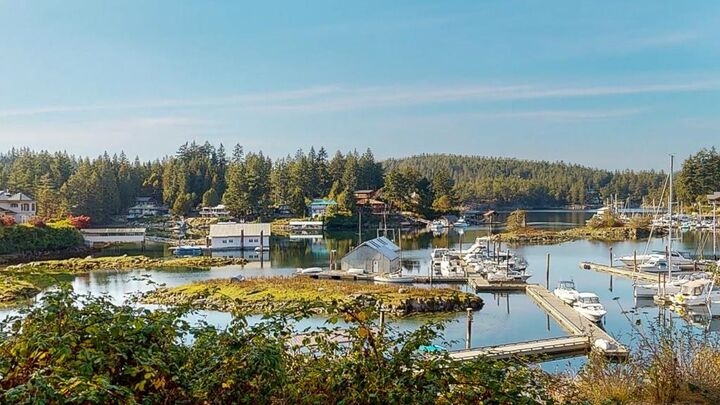 Property Photo: 12849 Lagoon Road 2A BC V0N 2H0