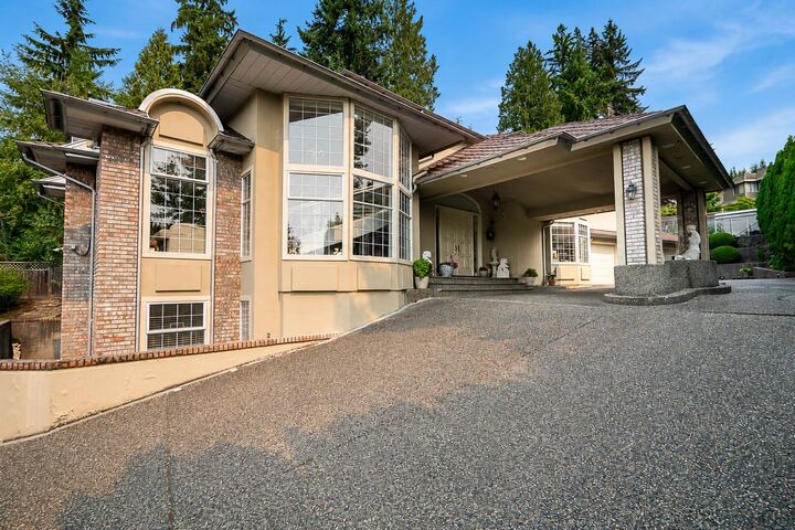 1496 Johnson Street — photo 1