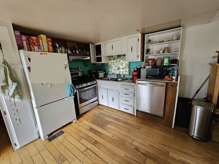 Property Photo: 6 Bracken Parkway BC V0N 1H0