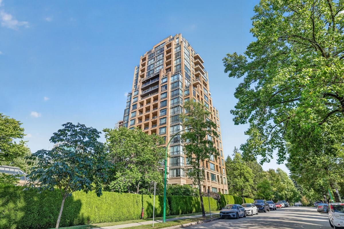 Property Photo:  7388 Sandborne Ave 1601  BC V3N 5C4 