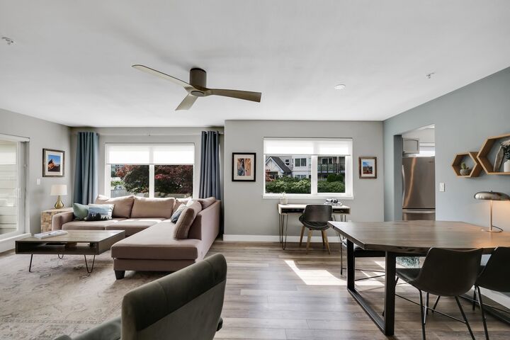 Property Photo:  1468 Pemberton Avenue 110  BC V8B 0K2 