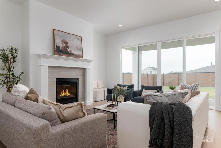 Property Photo:  5515 Juliet Rose Ave  ID 83607 
