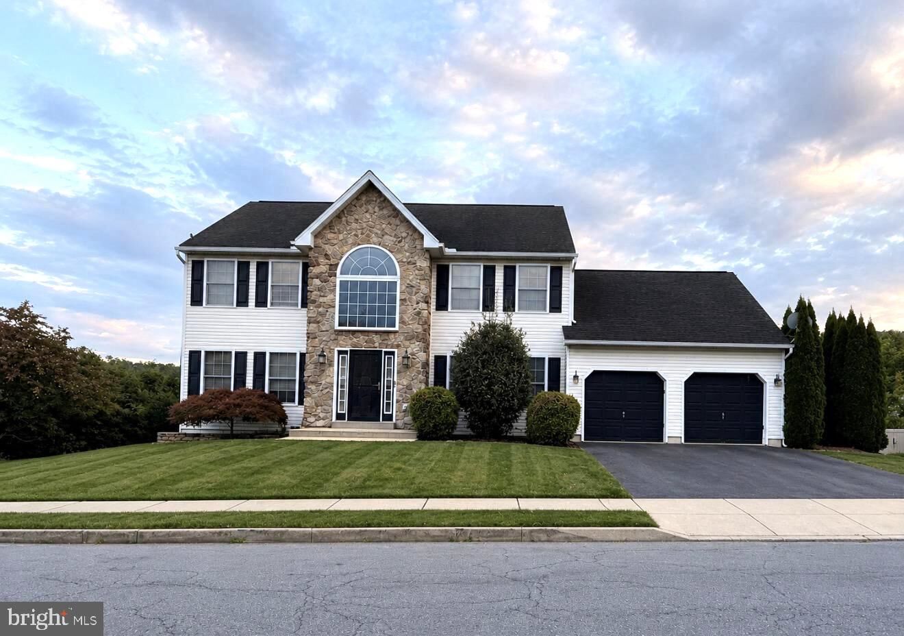 Property Photo:  17 Shelly Drive  PA 19608 