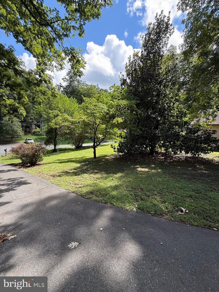 Property Photo:  222 Bosun Cove  VA 22554 