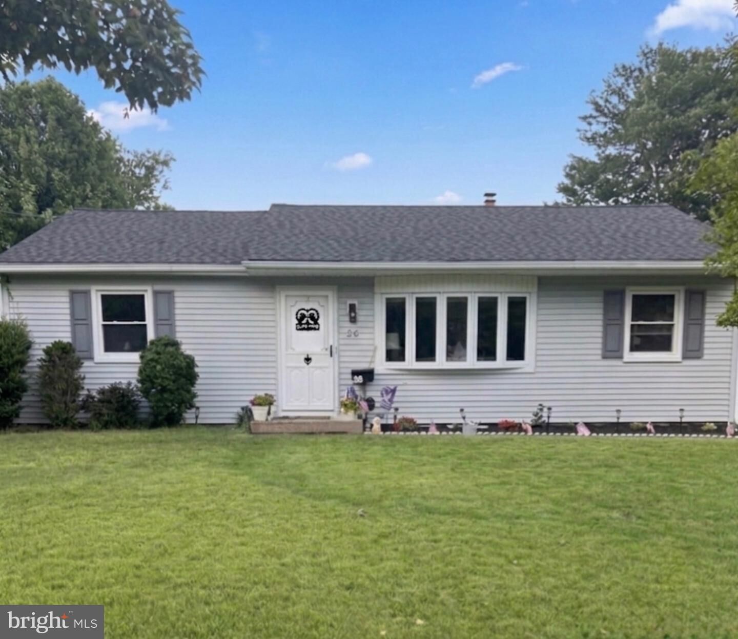 Property Photo:  26 Elinor Avenue  NJ 08084 