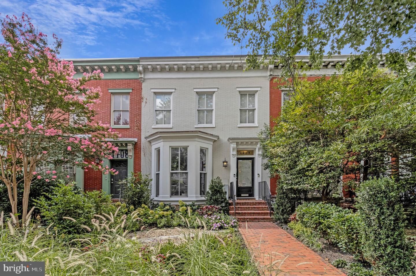 Property Photo: 1410 S Street NW 1 DC 20009