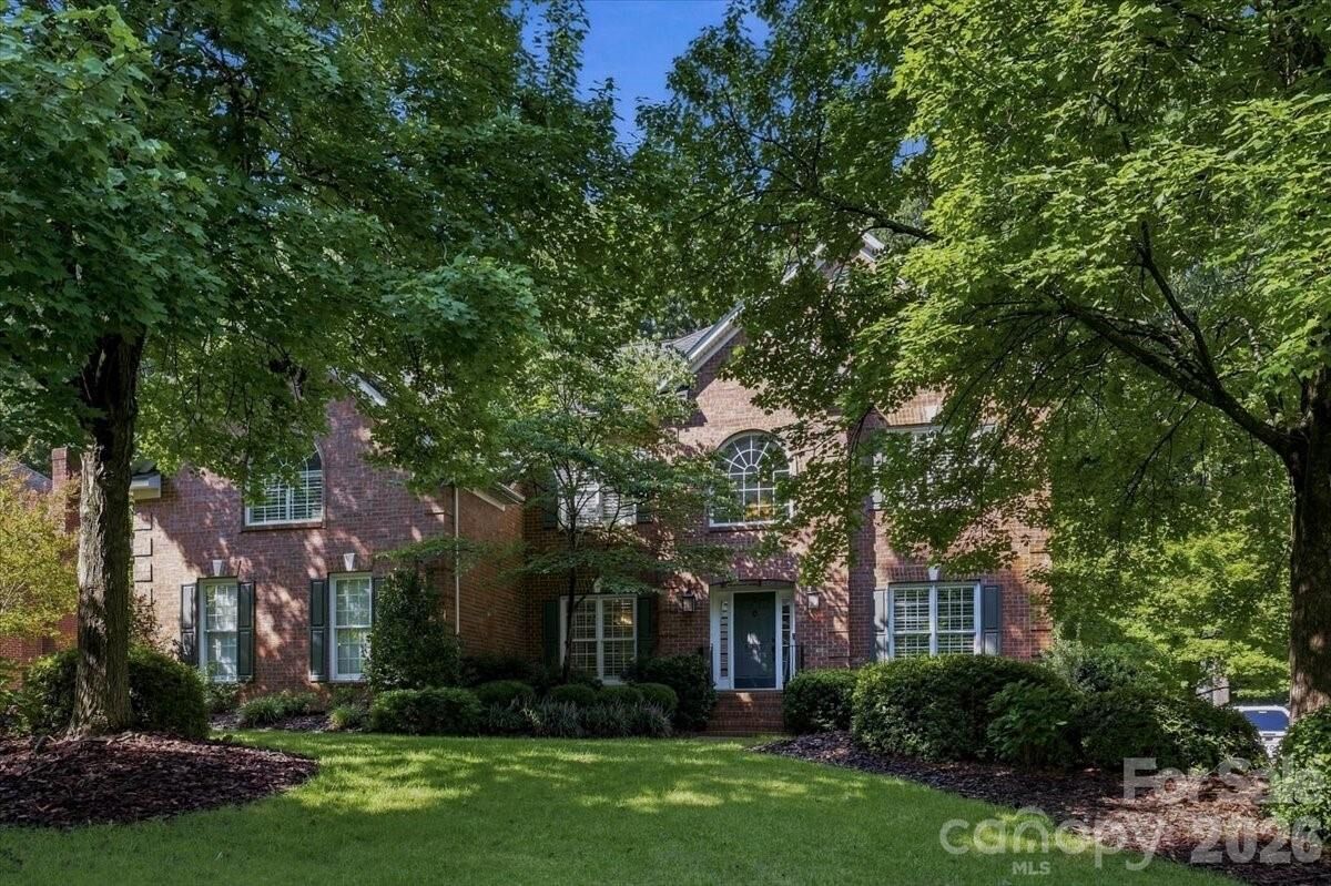 Property Photo: 1210 Glynwater Lane NC 28173