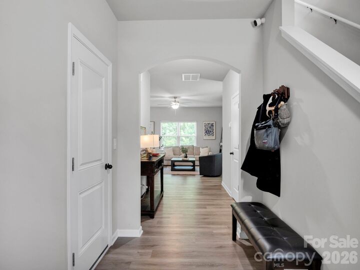 Property Photo:  7203 Stoney Wood Lane  NC 28215 