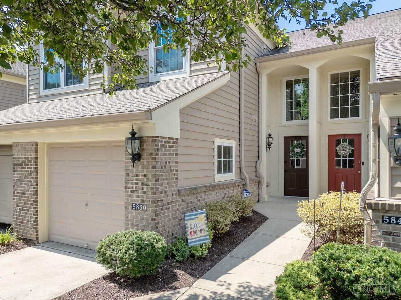 Property Photo: 5850 Stonebridge Circle OH 45150